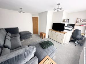 Lounge- click for photo gallery